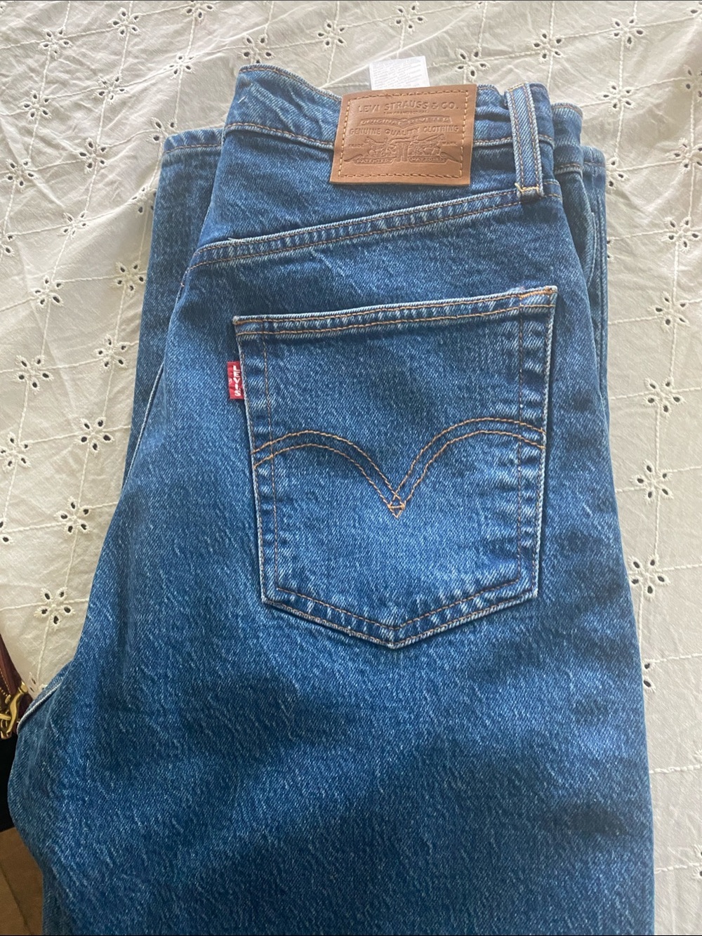 Levi's women’s Dark Blue Ribcage Straight Ankle Jeans 29x27